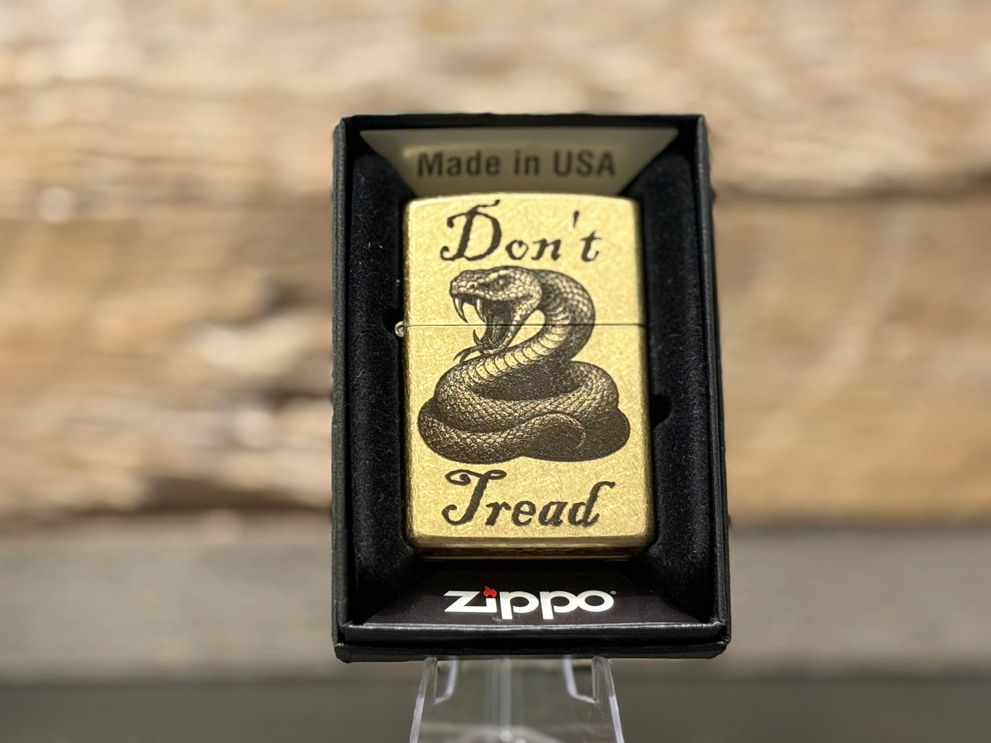 Zippo Don’t Tread on Me Lighter – Ignite Defiance Brass